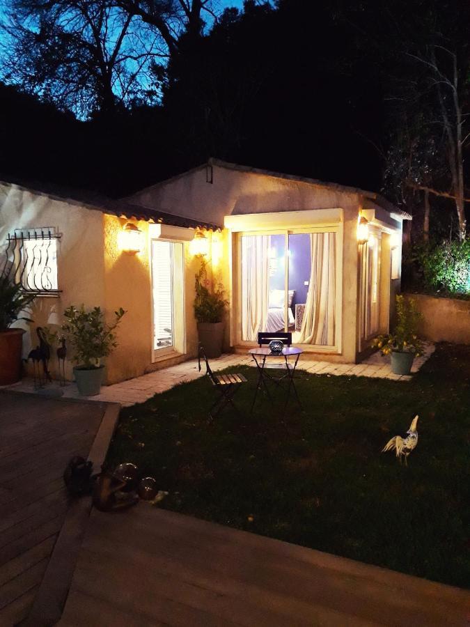 Bed and Breakfast Dans Un Jardin Bb Et Jacuzzi Mandelieu Exterior foto