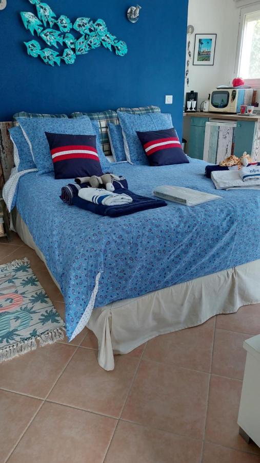 Bed and Breakfast Dans Un Jardin Bb Et Jacuzzi Mandelieu Exterior foto